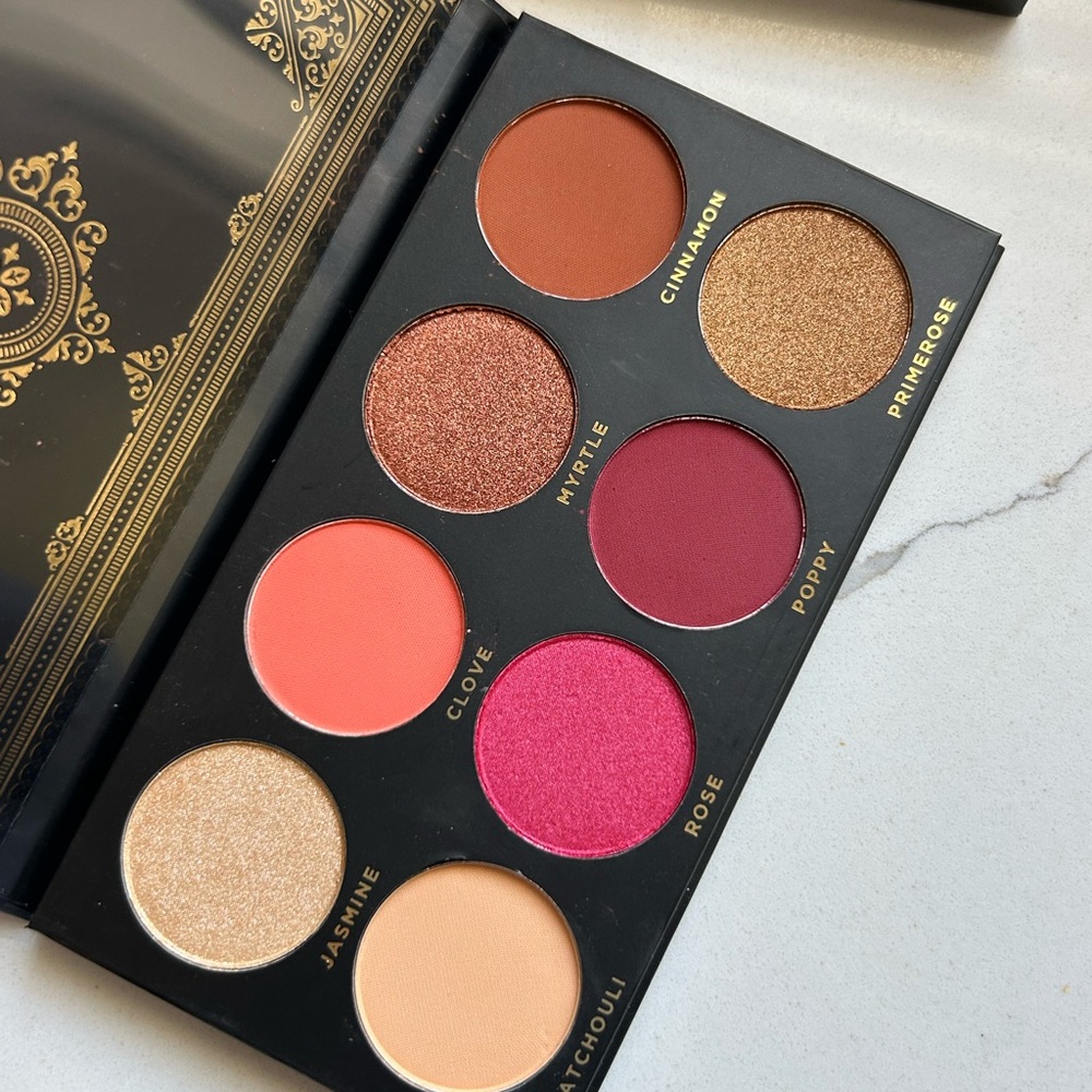 Ace beauty vibrant eyeshadow palette - Grandiose